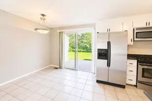 8 Barrington Dr, Wethersfield, CT 06109 - Photo 7