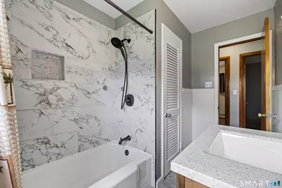 22 Sixth Avenue, Waterford, CT 06385 - Photo 11