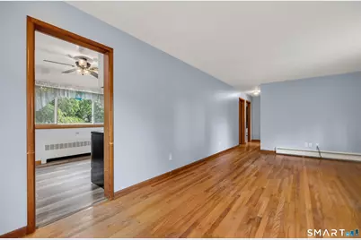 22 Sixth Avenue, Waterford, CT 06385 - Photo 5