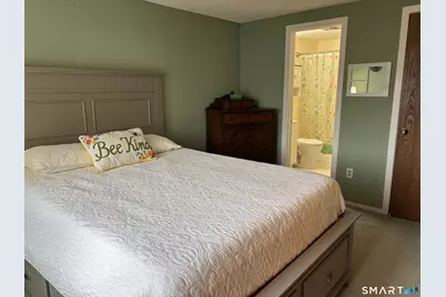33 Woodbridge Lane #33, Cromwell, CT 06416 - Photo 15