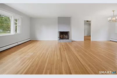 19 Sycamore Road, Bloomfield, CT 06002 - Photo 5