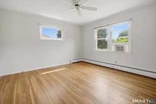 19 Sycamore Rd, Bloomfield, CT 06002 - Photo 25