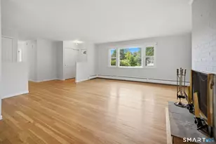19 Sycamore Rd, Bloomfield, CT 06002 - Photo 9