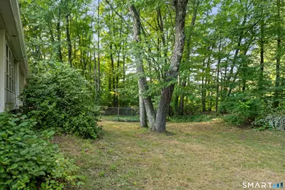 24 East Wintonbury Avenue, Bloomfield, CT 06002 - Photo 15