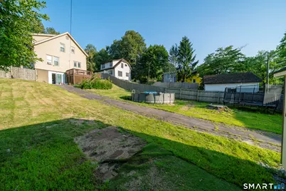 33 Collins Parkway, Meriden, CT 06450 - Photo 31