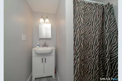 33 Collins Parkway, Meriden, CT 06450 - Photo 29