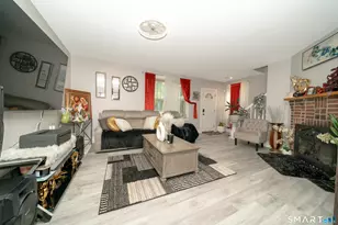 33 Collins Pkwy, Meriden, CT 06450 - Photo 5