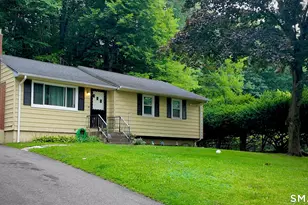 69 Idle Ln, Meriden, CT 06451 - Photo 3