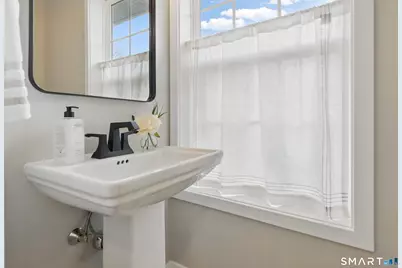 409 Prospect Avenue #4, West Hartford, CT 06119 - Photo 9