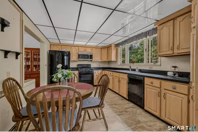 47 Shore Road, Waterford, CT 06385 - Photo 15