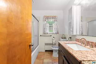 297 Broadbridge Rd, Bridgeport, CT 06610 - Photo 13