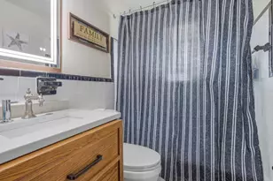 84 Barnes Ave, New Haven, CT 06513 - Photo 7