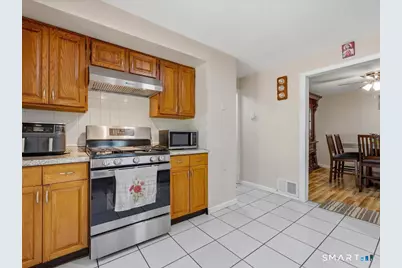 94 Barnes Avenue, New Haven, CT 06511 - Photo 9