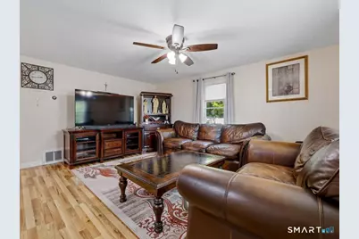 94 Barnes Avenue, New Haven, CT 06511 - Photo 5