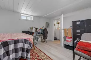 94 Barnes Ave, New Haven, CT 06511 - Photo 21