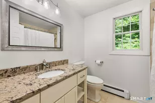 19 Laura Ln, Oxford, CT 06478 - Photo 21