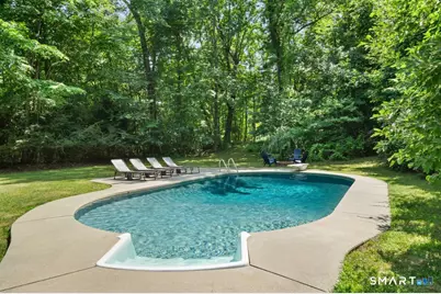 19 Laura Lane, Oxford, CT 06478 - Photo 3