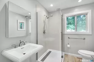 450 Danbury Rd, Wilton, CT 06897 - Photo 15