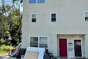 10 Hillcrest St, Norwich, CT 06360 - Photo 1
