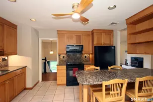 325 Manley Heights Rd, Orange, CT 06477 - Photo 7