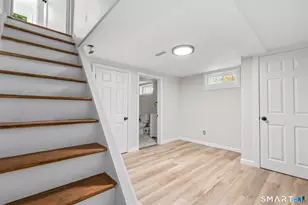 251 N Hoadley St, Naugatuck, CT 06770 - Photo 17