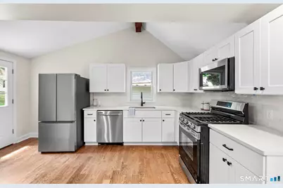251 North Hoadley Street, Naugatuck, CT 06770 - Photo 5