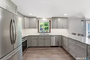 34 Rice Rd, East Windsor, CT 06016 - Photo 5