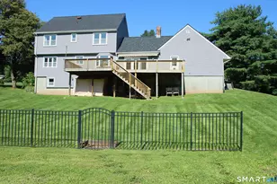 31 Cliffside Dr, Wallingford, CT 06492 - Photo 5