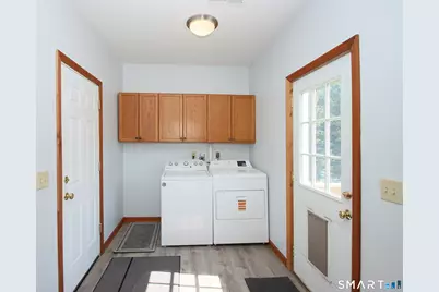 31 Cliffside Drive, Wallingford, CT 06492 - Photo 21