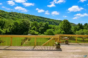 31 Cliffside Dr, Wallingford, CT 06492 - Photo 7