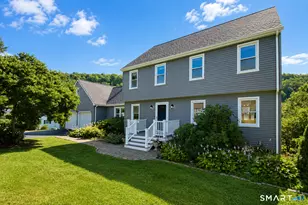 31 Cliffside Dr, Wallingford, CT 06492 - Photo 3
