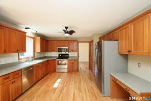 31 Cliffside Dr, Wallingford, CT 06492 - Photo 13