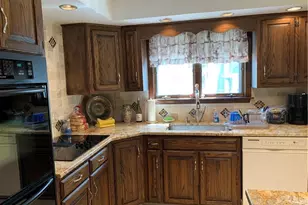 11 Miami Ave, Old Lyme, CT 06371 - Photo 7