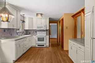 882 Merrow Rd, Coventry, CT 06238 - Photo 9