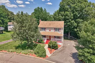 76 Alma St, Naugatuck, CT 06770 - Photo 3