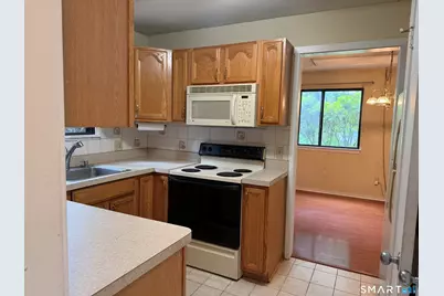 399 Heritage Village #B, Southbury, CT 06488 - Photo 3