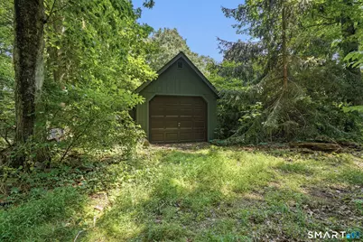 11 Fire Hill Lane, Redding, CT 06896 - Photo 9
