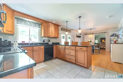 17 Coles Road, Middletown, CT 06457 - Photo 7