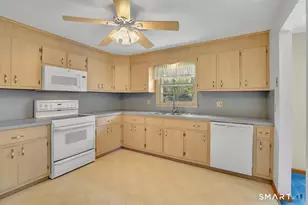 56 Clearfield Dr, Meriden, CT 06450 - Photo 7
