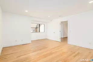 632a Old Knife Ln, Stratford, CT 06614 - Photo 17
