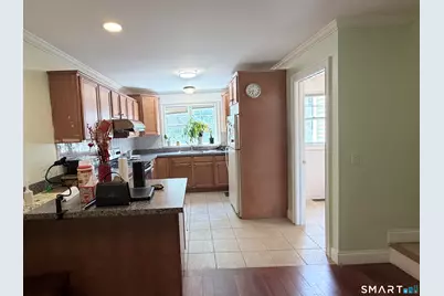 527 West Thames Street #1, Norwich, CT 06360 - Photo 7