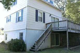 31 Hewitt Dr, Montville, CT 06382 - Photo 3