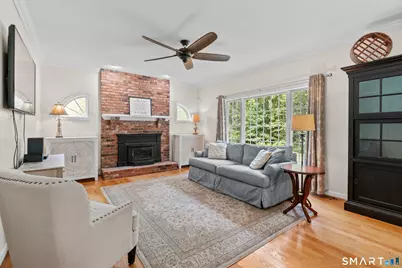10 Harbourside Drive, Suffield, CT 06078 - Photo 9