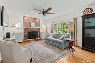 10 Harbourside Dr, Suffield, CT 06078 - Photo 9