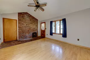 205 October Ln, Southington, CT 06479 - Photo 5