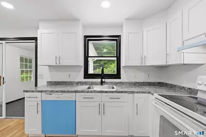 24 Crestview Drive, Montville, CT 06382 - Photo 15
