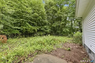 24 Crestview Dr, Montville, CT 06382 - Photo 37