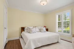 7 Bank St, New Canaan, CT 06840 - Photo 17