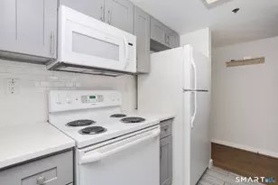 127 Greyrock Pl, Stamford, CT 06901 - Photo 9