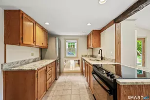 917 Hopewell Rd, Glastonbury, CT 06073 - Photo 5